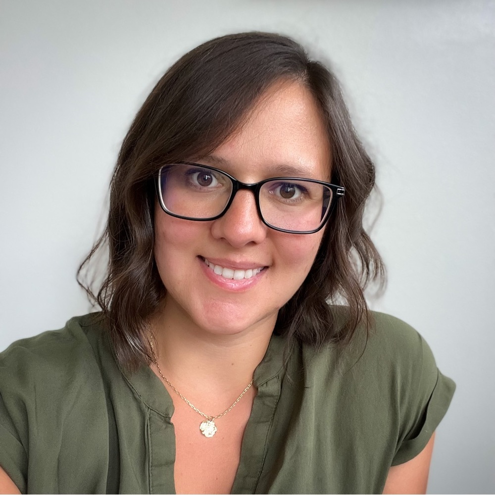Meet your Posher, Emily